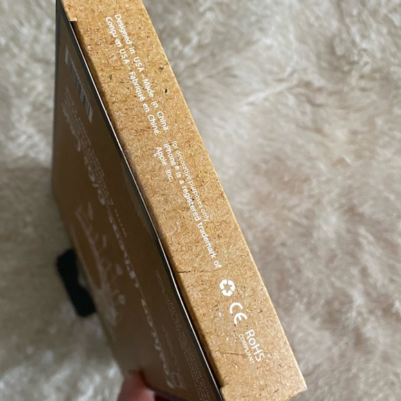 NEW- iPhone 6/6s Emoji Eris Moon Case - Picture 6 of 7